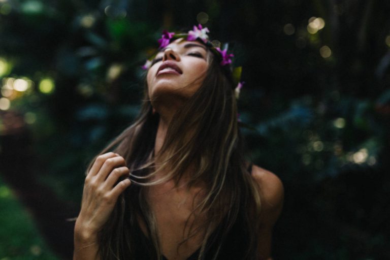 Zendaya Happy for Her Stance Against 2015 Remarks on Her Hairstyle