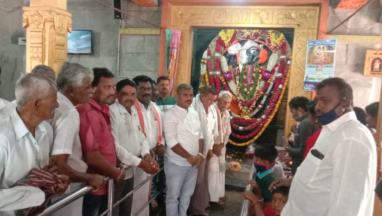 ಡಾ.ಜಿ.ಪರಮೇಶ್ವರ್ ಶೀಘ್ರವೇ ಗುಣಮುಖರಾಗಲು ಪ್ರಸಿದ್ಧ ದೇವಾಲಯಗಳಲ್ಲಿ ಕಾರ್ಯಕರ್ತರಿಂದ ಮನವಿ parameshwar