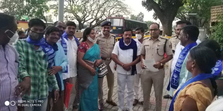 ಮಾರ್ಚ್ 15ರಂದು ಮಲ್ಲಿಕಾರ್ಜುನ ಗೌಡ ವಿರುದ್ಧ ಫ್ರೀಡಂ ಪಾರ್ಕ್ ನಲ್ಲಿ ಧರಣಿ ಸತ್ಯಾಗ್ರಹ bds