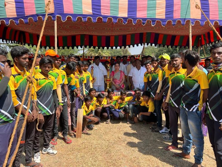 ಅಂಬೇಡ್ಕರ್ ಕ್ರಿಕೆಟ್ ಅಸೋಸಿಯೇಷನ್ ವತಿಯಿಂದ ಟೆನ್ನಿಸ್ ಬಾಲ್ ಕ್ರಿಕೆಟ್ ಪಂದ್ಯಾಟ cricket