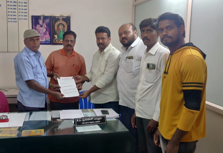 ಸ್ವಾಗತ ಕಮಾನು ನಿರ್ಮಿಸುವಂತೆ ಎಸ್.ಎಸ್.ಕೆ. ಆಡಳಿತ ಮಂಡಳಿಗೆ ಹೆಲ್ಪ್ ಸೊಸೈಟಿ ಮನವಿ kamanu