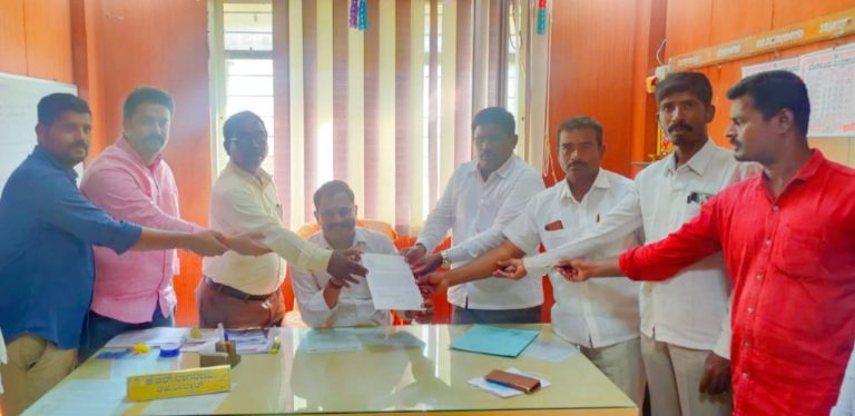 ಮೂಳೆ ತಜ್ಞ ವೈದ್ಯರನ್ನು ಮರು ನೇಮಕ ಮಾಡುವಂತೆ ಸಂಘ ಸಂಸ್ಥೆಗಳಿಂದ ಒತ್ತಾಯ manavi