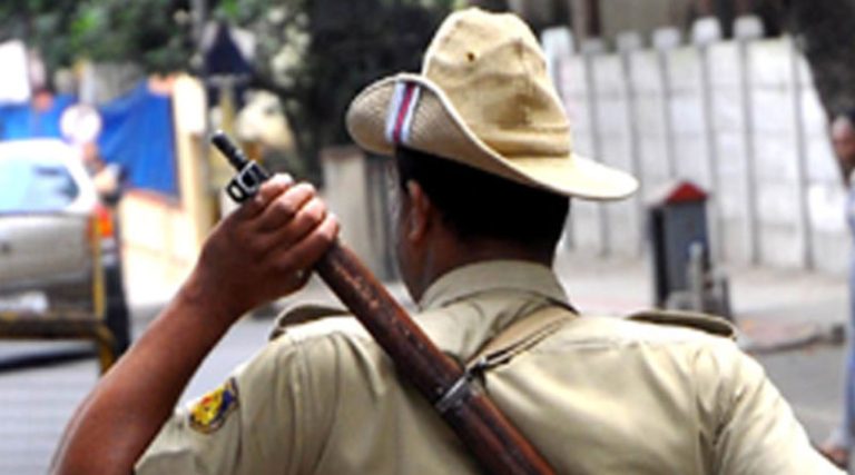 ಪರೇಡ್ ವೇಳೆ ಕುಸಿದು ಬಿದ್ದು ಪೊಲೀಸ್ ಕಾನ್ ಸ್ಟೇಬಲ್ ಸಾವು police