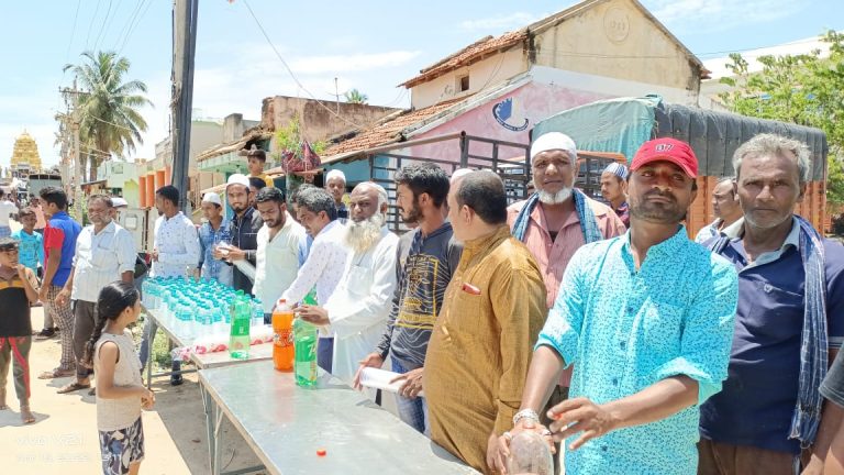 ಮಾಯಸಂದ್ರದಲ್ಲಿ ಭಾವೈಕ್ಯತೆ ಮೆರೆದ ಮುಸ್ಲಿಂ ಬಾಂಧವರು! mahaveera jayanti