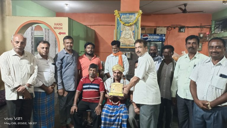 ಮಾಯಸಂದ್ರ ‘ಸನ್ಮಾನ್’ ಹೋಟೆಲ್ ಬಾಣಸಿಗ, ಕಲಾವಿದ ಗೋಪಿಯ ಕಲೆಗೆ ಬಡತನವಿಲ್ಲ gopi