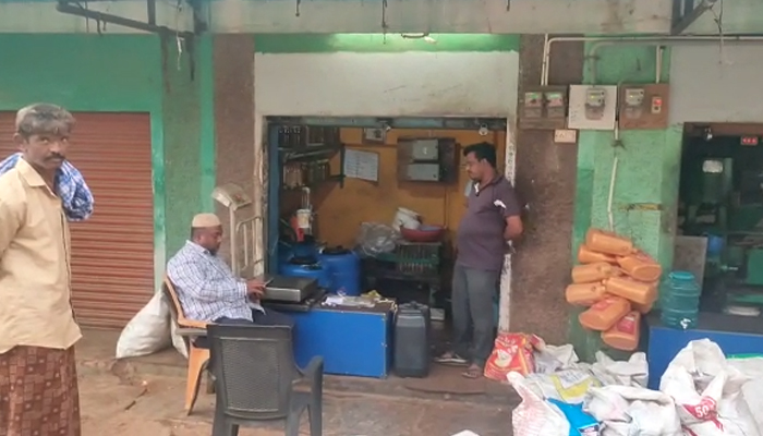 ಹಿರಿಯೂರಿನಲ್ಲಿ ಮತ್ತೊಂದು ಪರವಾನಿಗೆ ರಹಿತ ಆಯಿಲ್ ಮಿಲ್ hiriyuru