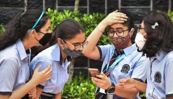 ಪಿಯುಸಿ ಫಲಿತಾಂಶ: ದಕ್ಷಿಣ ಕನ್ನಡ ಮೇಲುಗೈ, ಚಿತ್ರದುರ್ಗಕ್ಕೆ ಕೊನೆಯ ಸ್ಥಾನ puc examination result 1