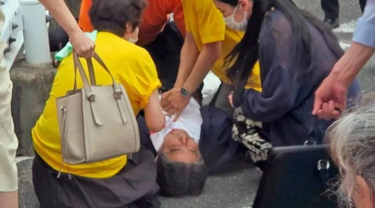 ಜಪಾನ್ ಮಾಜಿ ಪ್ರಧಾನಿ ಅಬೆ ಮೇಲೆ ಗುಂಡಿನ ದಾಳಿ abe