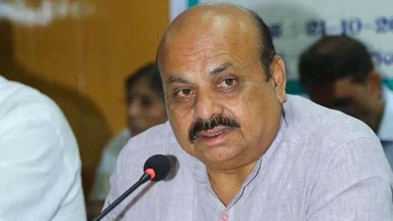 ಮಳೆಯಿಂದ ನೊಂದವರಿಗೆ ನೆರವು ನೀಡಲು ಸಿಎಂ ಸೂಚನೆ bommai