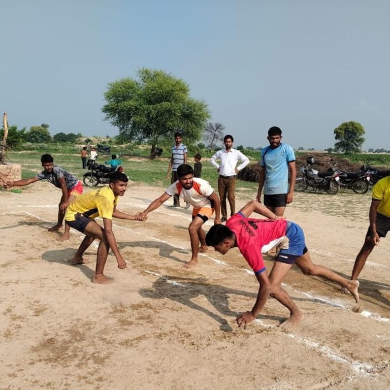 ರಾಮದುರ್ಗ : ಕಬಡ್ಡಿ ಪಂದ್ಯಾವಳಿ ವಿದ್ಯಾರ್ಥಿಗಳ ಮಾರಾಮಾರಿ criket