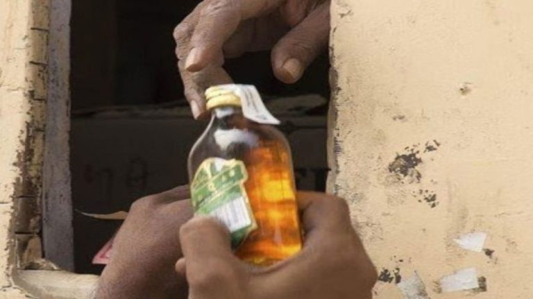 ಬಿಹಾರದಲ್ಲಿ ನಕಲಿ ಮದ್ಯ ಸೇವಿಸಿ ಆರು ಮಂದಿ ಸಾವು death