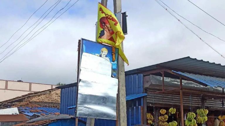 ಗೋಕಾಕದಲ್ಲಿ ರಾಯಣ್ಣ ಭಾವಚಿತ್ರ ಹರಿದು ದರ್ಪ : ಅಭಿಮಾನಿಗಳ ಆಕ್ರೋಶ gokak