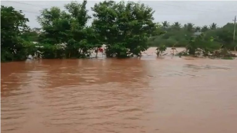 ಮಹಾರಾಷ್ಟ್ರದಲ್ಲಿ ಮಳೆಯ ಅಬ್ಬರ, ಉತ್ತರ ಕರ್ನಾಟಕದಲ್ಲಿ ಪ್ರವಾಹ ಭೀತಿ maharastra