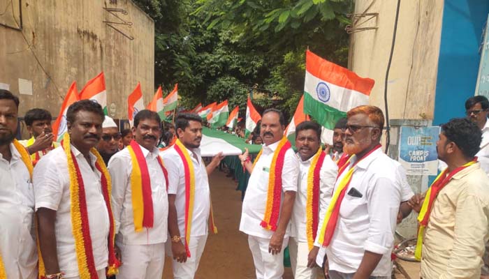 ಮನೆ ಮನೆಗಳ ಮೇಲೆ ತಿರಂಗಾ ಹಾರಿಸಿ: ತಹಶೀಲ್ದಾರ್ ಪ್ರಶಾಂತ ಕೆ. ಪಾಟೀಲ ಕರೆ tiranga