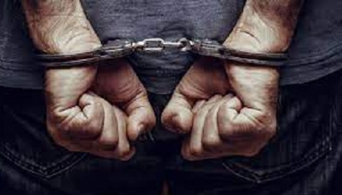 ಪ್ರೀತಿ ಹೆಸರಲ್ಲಿ ಯುವತಿಯ ಮತಾಂತರಕ್ಕೆ ಯತ್ನ: ಯುವಕನ ಬಂಧನ arrest