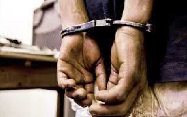 ಪೊಲೀಸ್ ಮನೆಯಲ್ಲಿ ದರೋಡೆ: ಮೂವರು ಅರೆಸ್ಟ್ arrested