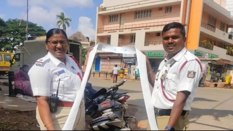 ಬೈಕ್ ಸವಾರನಿಗೆ 17,500 ರೂ. ದಂಡ ವಿಧಿಸಿದ ಟ್ರಾಫಿಕ್ ಪೊಲೀಸರು huballi