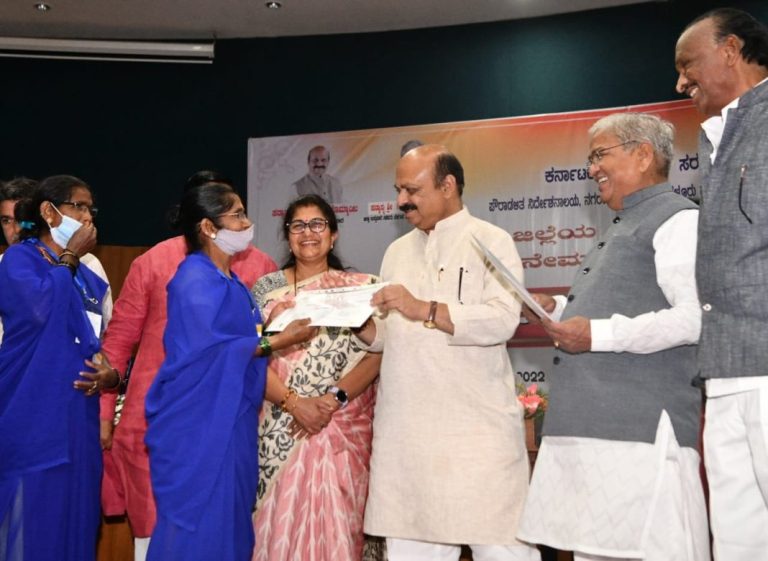 ಪೌರ ಕಾರ್ಮಿಕರ ನೌಕರಿಯನ್ನು ಖಾಯಂಗೊಳಿಸಲು ಕ್ರಮ poera karmika