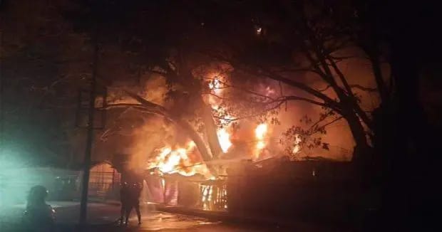 ಬೆಳಗಾವಿಯಲ್ಲಿ ಶಾರ್ಟ್ ಸರ್ಕ್ಯೂಟ್ : ಹೊತ್ತಿ ಉರಿದ 10ಕ್ಕೂ ಹೆಚ್ಚು ಅಂಗಡಿಗಳು shart sarqut