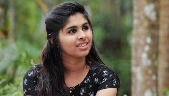 ಕೇರಳ ಬಿರಿಯಾನಿ ಸೇವಿಸಿ ಅಸ್ವಸ್ಥಗೊಂಡಿದ್ದ ಯುವತಿ ಸಾವು!