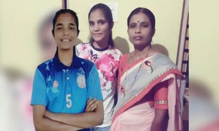 ಕೌಟುಂಬಿಕ ಸಮಸ್ಯೆ : ನದಿಗೆ ಹಾರಿ ಇಬ್ಬರು ಮಕ್ಕಳೊಂದಿಗೆ ತಾಯಿ ಆತ್ಮಹತ್ಯೆ ahmahatye