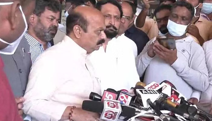 ಗುಜರಾತಿನ ಅಮೂಲ್ ಜೊತೆ ನಂದಿನಿ ವಿಲೀನ ಆಗಲಿದೆಯೇ?: ಸಿಎಂ ಬೊಮ್ಮಾಯಿ ಪ್ರತಿಕ್ರಿಯೆ ಏನು? cm bommai