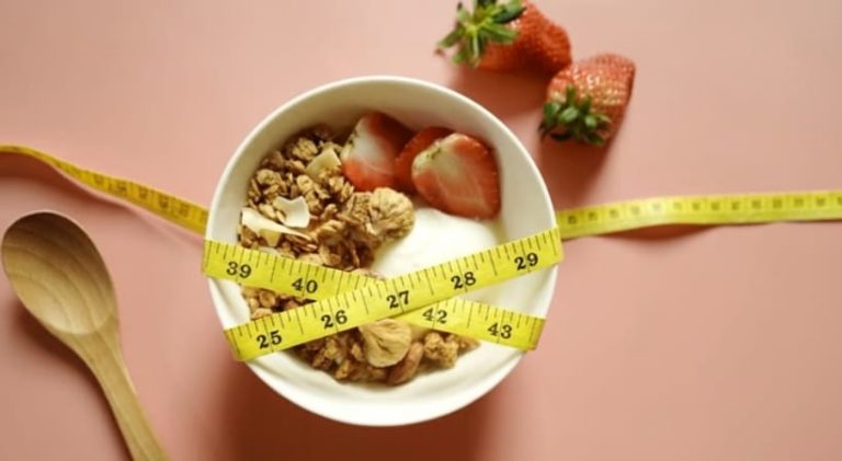 ಆಹಾರ ಕಡಿಮೆ ಸೇವಿಸಿದರೂ ತೂಕ ಕಡಿಮೆ ಆಗುತ್ತಿಲ್ಲವೇ?: ನಿಮ್ಮ ಸಮಸ್ಯೆ ಇದಾಗಿರಬಹುದು! food