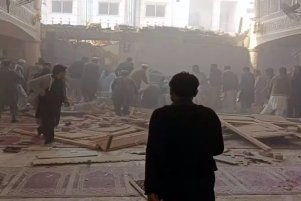 ಪಾಕಿಸ್ತಾನ ಮಸೀದಿಯಲ್ಲಿ ಬಾಂಬ್ ಸ್ಪೋಟ ಪ್ರಾರ್ಥನೆಗೆ ಹೋದವರ ಸಾವು pakistana