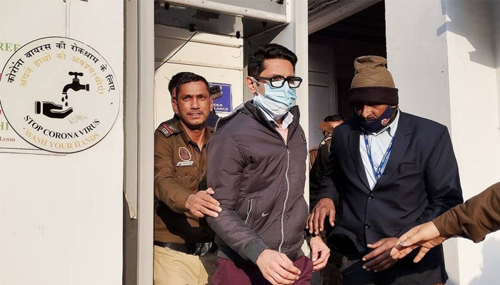 ಮಾಡೋದೆಲ್ಲ ಮಾಡಿ, ನಾನು ಮಾಡಿಲ್ಲ, ಅವಳೇ ಮಾಡಿದ್ಳು ಎಂದ ಶಂಕರ್ ಮಿಶ್ರಾ! shankhar mishra