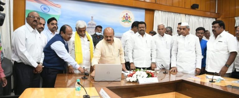 25 ತಾಲ್ಲೂಕುಗಳಲ್ಲಿ ಮಿನಿ ಟೆಕ್ಸ್ ಟೈಲ್ ಪಾರ್ಕ್ : ಸಿಎಂ ಬೊಮ್ಮಾಯಿ text tail