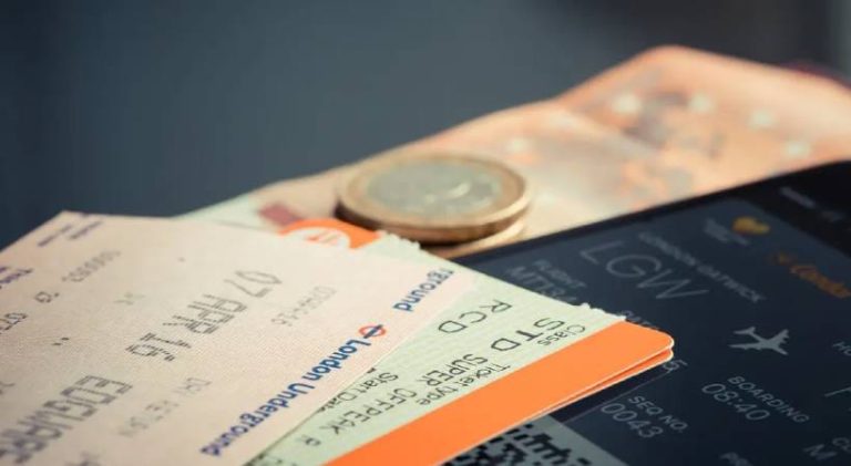 ಗಣರಾಜ್ಯೋತ್ಸವ: ವಿಮಾನಯಾನ ಸಂಸ್ಥೆಗಳು ವಿಶೇಷ ವಿಮಾನ ಟಿಕೆಟ್ ದರಗಳ ಘೋಷಣೆ vimana dara