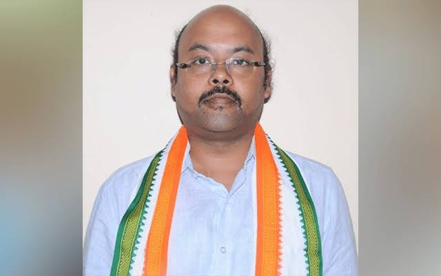 ಸಿದ್ಧರಾಮಯ್ಯ ವರುಣಾ ಕೋಲಾರದಲ್ಲಿ ಸ್ಪರ್ಧಿಸಲು ನಿರ್ಧಾರ : ಶಾಸಕ ಯತೀಂದ್ರ yathindra