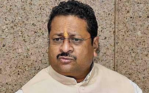 ಮೋದಿಗೆ ಮತ ಹಾಕಿದರೆ ಸುರಕ್ಷಿತವಾಗಿ ಇರುತ್ತೀರಿ ಇಲ್ಲದಿದ್ದರೆ ಪಾಕಿಸ್ತಾನ ದೇಶದಂತೆ ಎಲ್ಲರೂ ದಿವಾಳಿಯಾಗಬೇಕಾಗುತ್ತದೆ: ಯತ್ನಾಳ್ yathnal