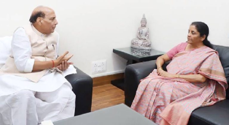 ಕರ್ನಾಟಕ ಚುನಾವಣೆ: ರಾಜನಾಥ್ ಸಿಂಗ್, ನಿರ್ಮಲಾ ಸೀತಾರಾಮನ್, ಯೋಗಿ ಆದಿತ್ಯನಾಥ್ ಪ್ರಚಾರಕ್ಕೆ rajanath singh