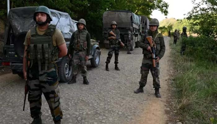 ಮತ್ತೆ ಹೊತ್ತಿ ಉರಿಯುತ್ತಿರುವ ಮಣಿಪುರ: ಒಬ್ಬ ಪೊಲೀಸ್ ಅಧಿಕಾರಿ ಸೇರಿ ಐವರು ಸಾವು manipura