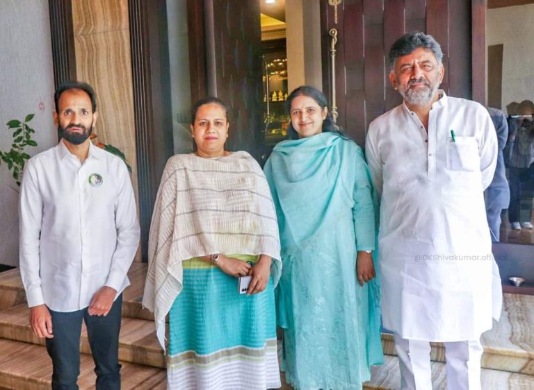 ಡಿ.ಕೆ.ಶಿವಕುಮಾರ್ ಅವರನ್ನು ಭೇಟಿ ಮಾಡಿದ ರಾಜ್ ಕುಟುಂಬ dk shivakumar