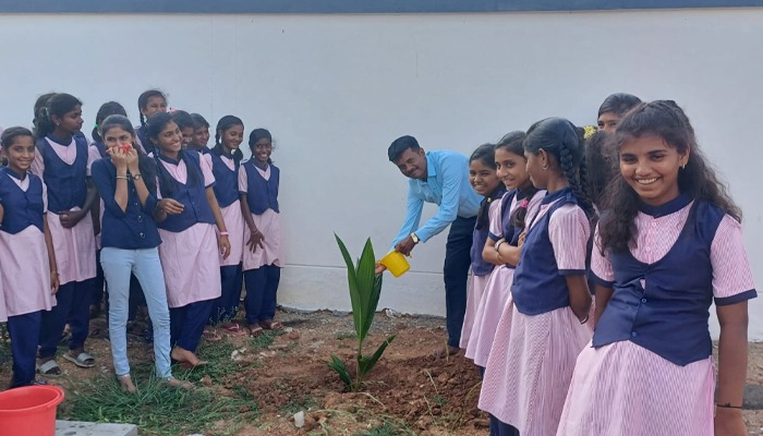 ಡಾ.ಬಿ.ಆರ್.ಅಂಬೇಡ್ಕರ್ ಬಾಲಕಿಯರ ವಸತಿ ಶಾಲೆಯಲ್ಲಿ “ವಿಶ್ವ ಪರಿಸರ ದಿನಾಚರಣೆ” vasathi shale