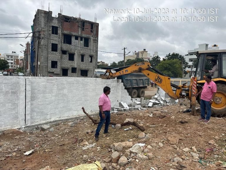 ದೇವರಚಿಕ್ಕನಹಳ್ಳಿಯಲ್ಲಿ ಬಿಡಿಎಯಿಂದ ಕಾಂಪೌಂಡ್ ತೆರವು dhevara chikkanahalli