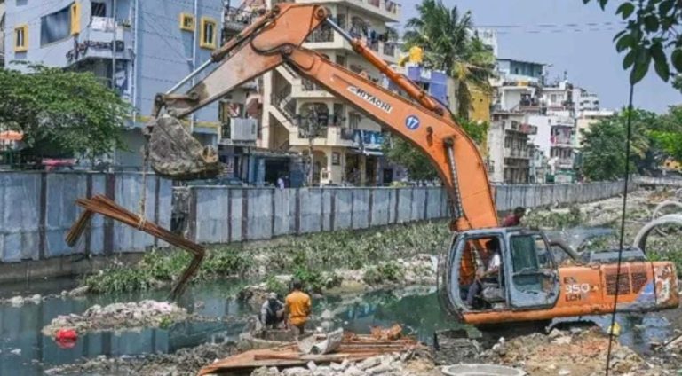ರಾಜಕಾಲುವೆ ಕಾಮಗಾರಿಯಲ್ಲಿ ವೆಚ್ಚದಲ್ಲಿ ವಂಚನೆ: ಎಸ್ ಐಟಿಗೆ ದೂರು