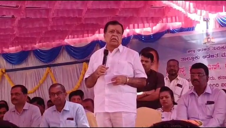 ಡೆಪ್ಯೂಟಿ ತಹಶೀಲ್ದಾರ್, ಕಂದಾಯ ಅಧಿಕಾರಿಗಳ ಮೇಲೆ ಹಲವಾರು ದೂರುಗಳಿವೆ: ಅಧಿಕಾರಿಗಳಿಗೆ ಸಚಿವ ಕೆ.ಎನ್.ರಾಜಣ್ಣ ಎಚ್ಚರಿಕೆ k n rajanna