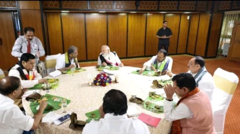 ದಕ್ಷಿಣ ಭಾರತದ ಊಟಕ್ಕೆ ಮಾರು ಹೋದ ಪ್ರಧಾನಿ ನರೇಂದ್ರ ಮೋದಿ south india