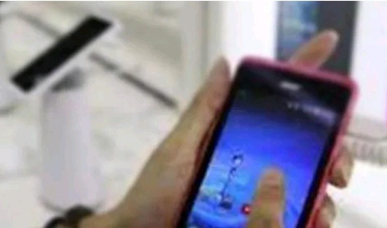 ವೀಡಿಯೊ ಕರೆ ಬ್ಲ್ಯಾಕ್ ಮೇಲ್: ನಿವೃತ್ತ ಸರ್ಕಾರಿ ನೌಕರನಿಂದ ಹಣ ಸುಲಿಗೆ vedio call