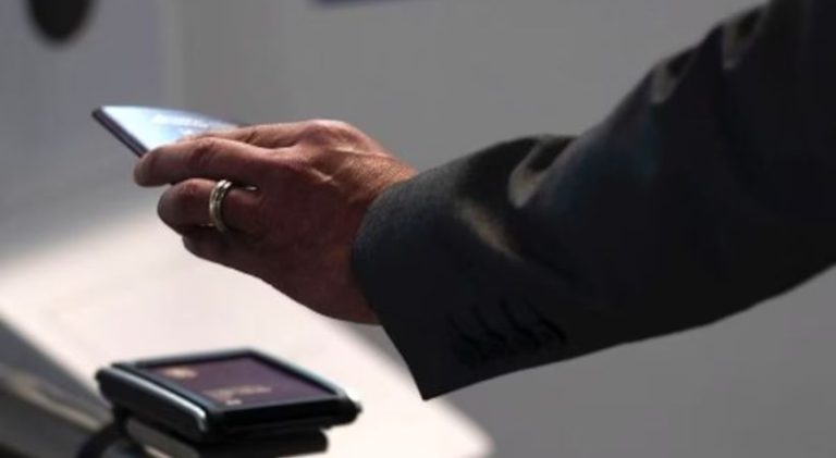 ವಿಶ್ವದಲ್ಲೇ ಮೊದಲ ಬಾರಿಗೆ ಡಿಜಿಟಲ್ ಪಾಸ್ ಪೋರ್ಟ್ ಅನ್ನು ಪರೀಕ್ಷಿಸಲು ಸಿದ್ಧವಾದ ಫಿನ್ ಲ್ಯಾಂಡ್ degital