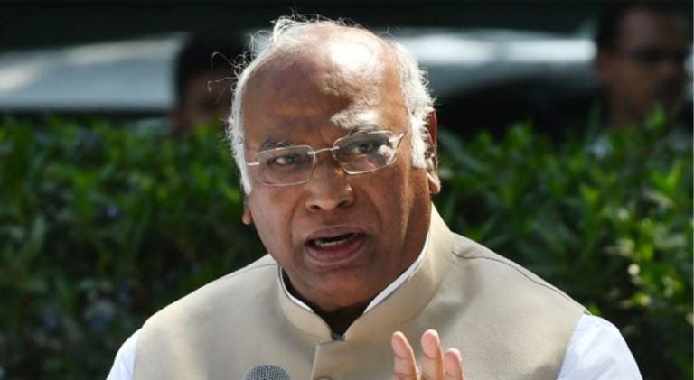 ಇಂಡಿಯಾ ಮೈತ್ರಿಕೂಟ ಕನಿಷ್ಠವೆಂದರೂ 295 ಸ್ಥಾನಗಳನ್ನು ಗೆಲ್ಲಲಿದೆ: ಮಲ್ಲಿಕಾರ್ಜುನ ಖರ್ಗೆ ವಿಶ್ವಾಸ mallikarjuna kharge