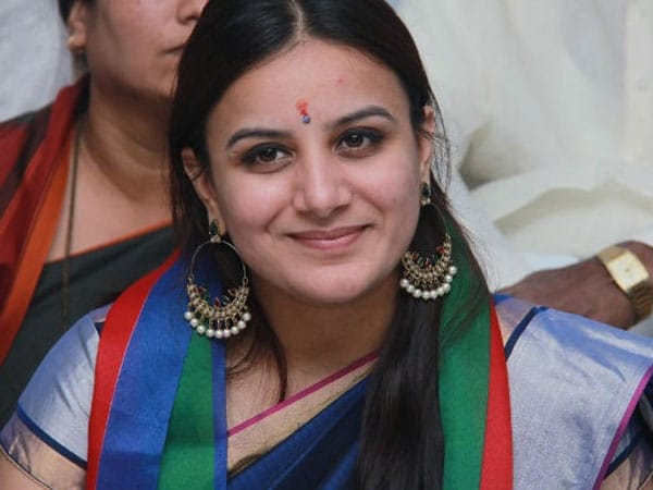 ನಮ್ಮ ರೈತರ ಹಿತವೂ ಮುಖ್ಯ: ನಟಿ ಪೂಜಾಗಾಂಧಿ pooja gandhi