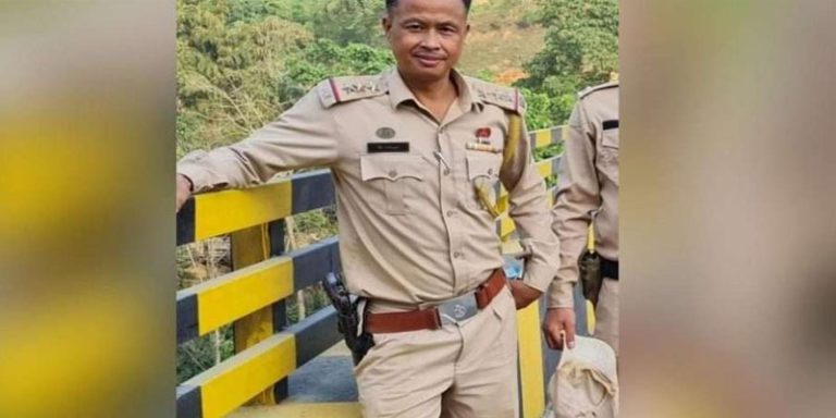 ಉಗ್ರರ ಗುಂಡಿಗೆ ಪೊಲೀಸ್ ಅಧಿಕಾರಿ ಹುತಾತ್ಮ chingthan anandh