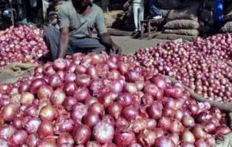 ಗಗನಕ್ಕೇರುತ್ತಿರೋ ಈರುಳ್ಳಿ ಬೆಲೆ: ಕೇಂದ್ರದಿಂದ ಮಹತ್ವದ ನಿರ್ಧಾರ onion