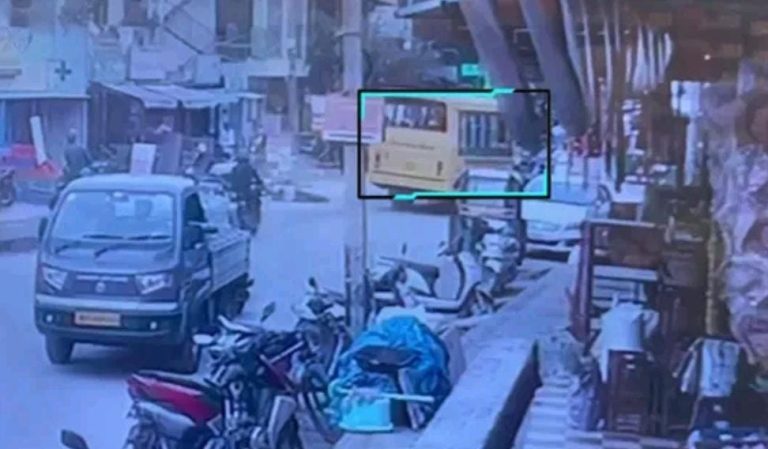 ಕುಡಿದ ಮತ್ತಿನಲ್ಲಿ ಶಾಲಾ ಬಸ್ ಚಾಲನೆ: ಪಾದಚಾರಿ ಸಾವು school bus