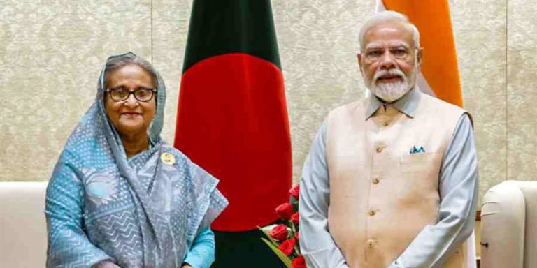 ನವೆಂಬರ್ 1 ರಂದು ಗಡಿಯಾಚೆಗಿನ ರೈಲು ಯೋಜನೆಯನ್ನು ಜಂಟಿಯಾಗಿ ಉದ್ಘಾಟಿಸಲಿರುವ ನರೇಂದ್ರ ಮೋದಿ ಮತ್ತು ಶೇಖ್ ಹಸೀನಾ shekh haseena and modhi