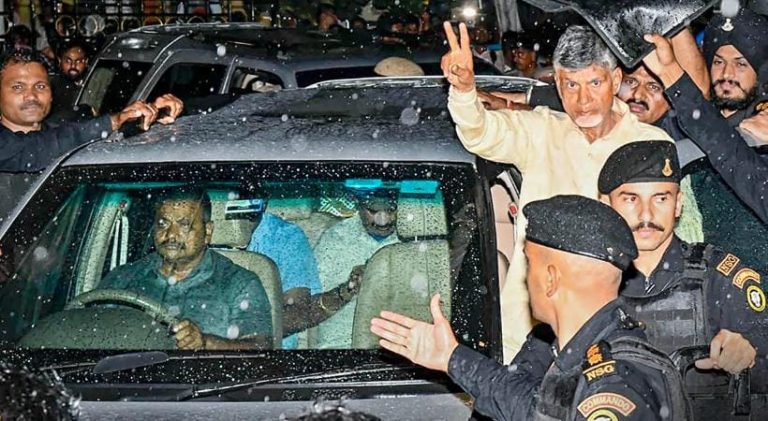 371 ಕೋಟಿ ಭ್ರಷ್ಟಾಚಾರ ಪ್ರಕರಣ: ಚಂದ್ರಬಾಬು ನಾಯ್ಡು ಗೆ ನಿರೀಕ್ಷಣಾ ಜಾಮೀನು ಮಂಜೂರು chandra babu naydu